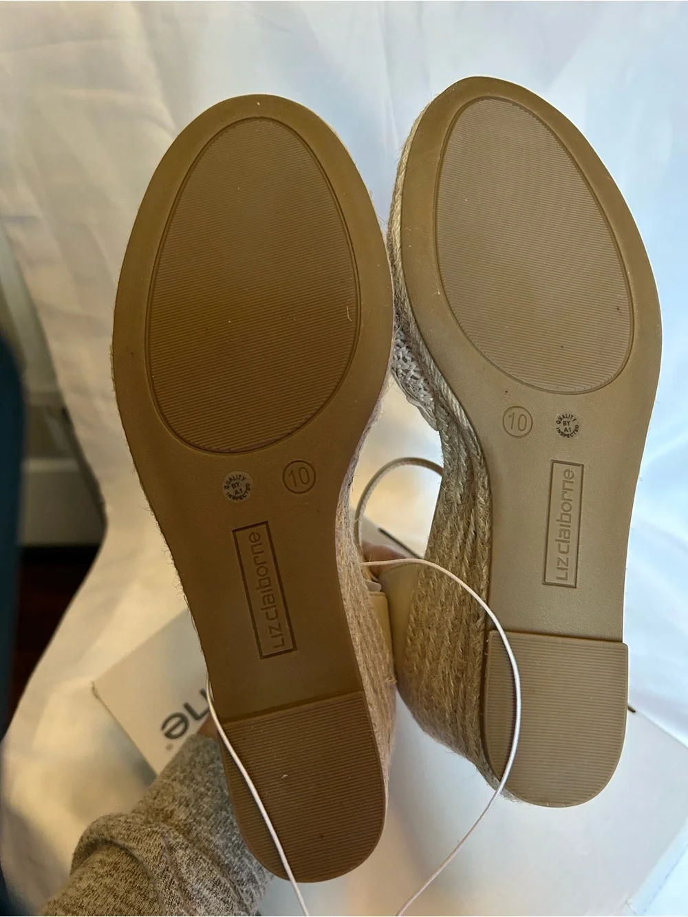 Liz Claiborne closed toe